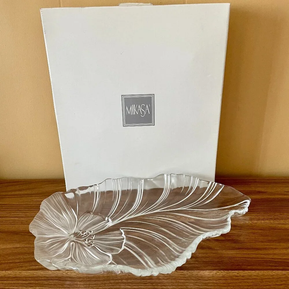 Mikasa Leave Shape Crystal Platter Large Frosted Glass Tray